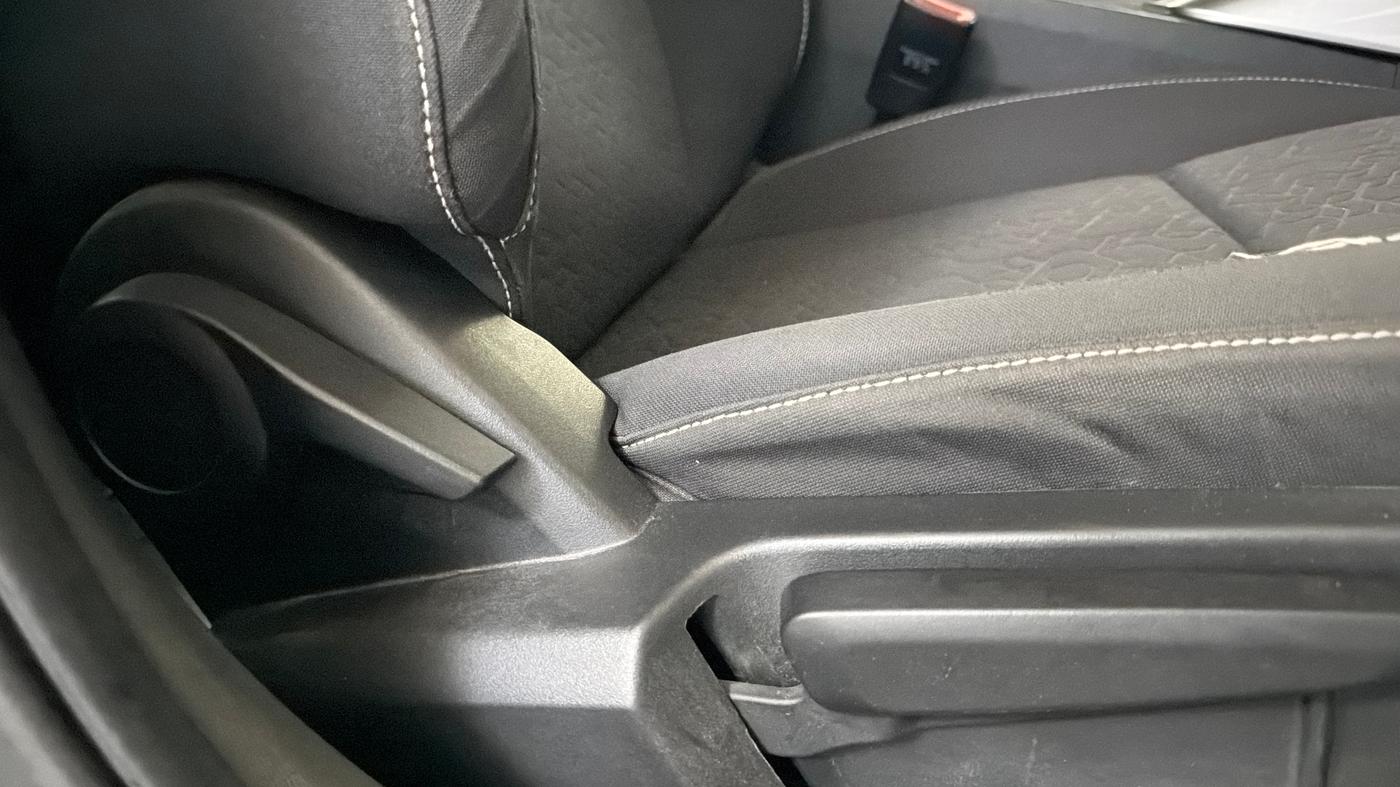 2023 Tata ALTROZ XZA + SUNROOF, Petrol, Automatic, 25,655 km, Driver Side Adjustment Panel