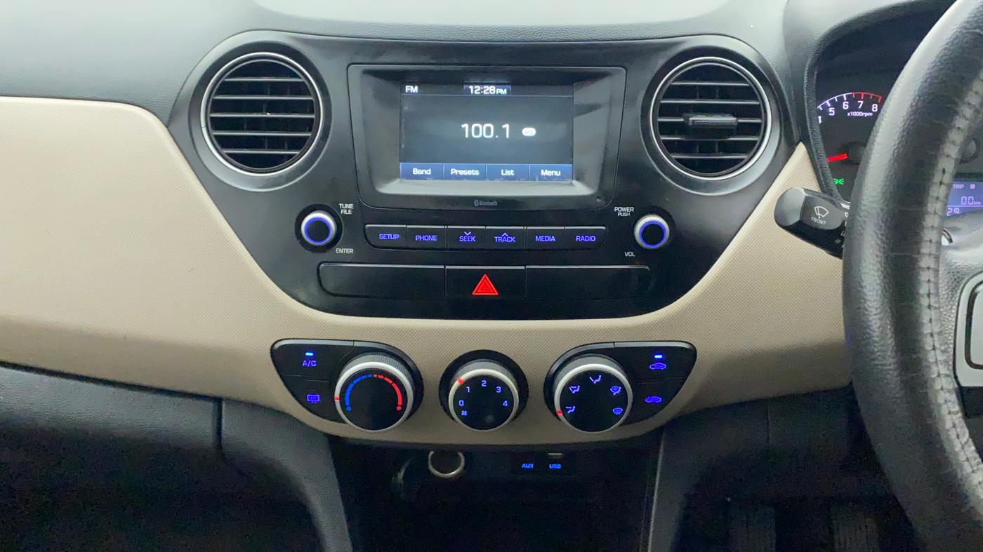 2017 Hyundai Grand i10 SPORTZ 1.2 KAPPA VTVT, Petrol, Manual, 77,929 km, Air Conditioner