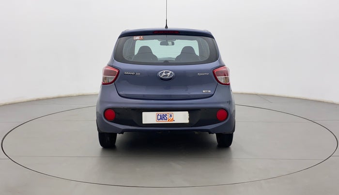 2017 Hyundai Grand i10 SPORTZ 1.2 KAPPA VTVT, Petrol, Manual, 77,929 km, Back/Rear