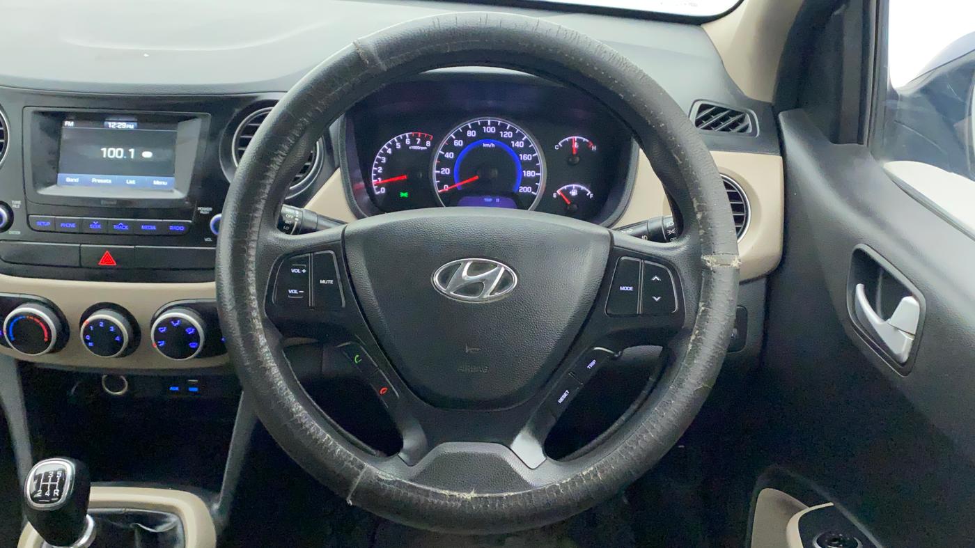 2017 Hyundai Grand i10 SPORTZ 1.2 KAPPA VTVT, Petrol, Manual, 77,929 km, Steering Wheel Close Up