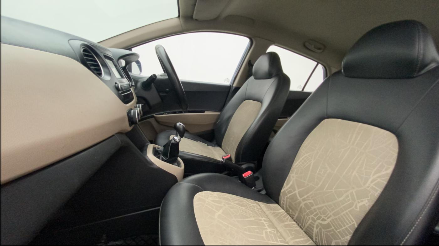 2017 Hyundai Grand i10 SPORTZ 1.2 KAPPA VTVT, Petrol, Manual, 77,929 km, Right Side Front Door Cabin