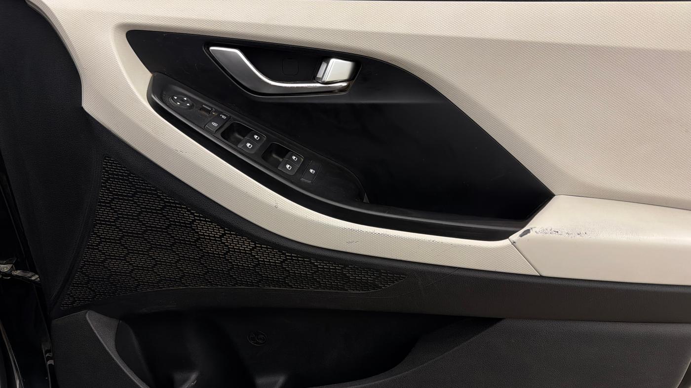 2020 Hyundai Creta S 1.5 PETROL, Petrol, Manual, 67,571 km, Driver Side Door Panels Control