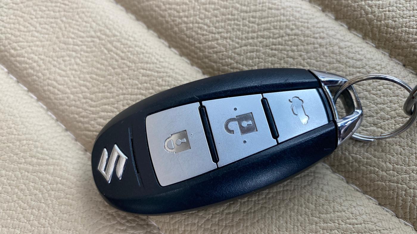2018 Maruti Ciaz ALPHA  AT 1.4  PETROL, Petrol, Automatic, 1,40,176 km, Key Close Up