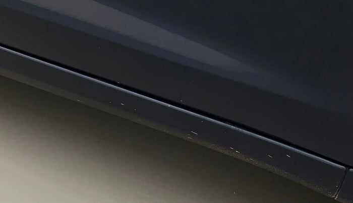 2022 Hyundai GRAND I10 NIOS ASTA AMT 1.2 KAPPA VTVT, Petrol, Automatic, 19,892 km, Right running board - Minor scratches