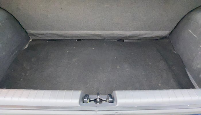 2022 Hyundai GRAND I10 NIOS ASTA AMT 1.2 KAPPA VTVT, Petrol, Automatic, 19,892 km, Boot Inside