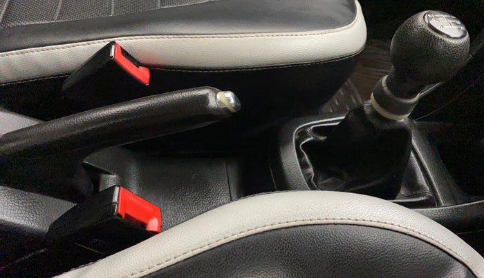 2013 Maruti Swift VDI, Diesel, Manual, 93,871 km, Gear Lever