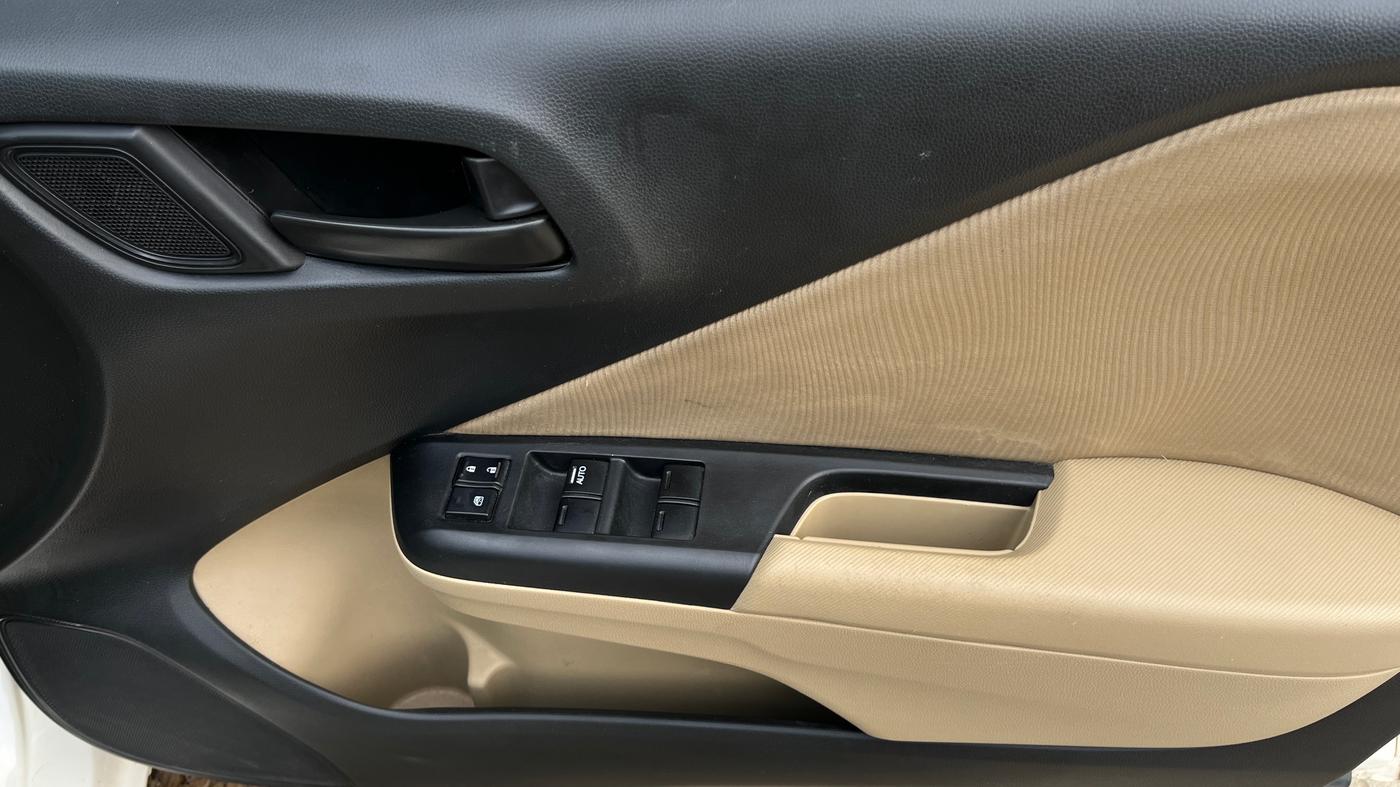 2015 Honda City 1.5L I-VTEC SV, Petrol, Manual, 74,564 km, Driver Side Door Panels Control