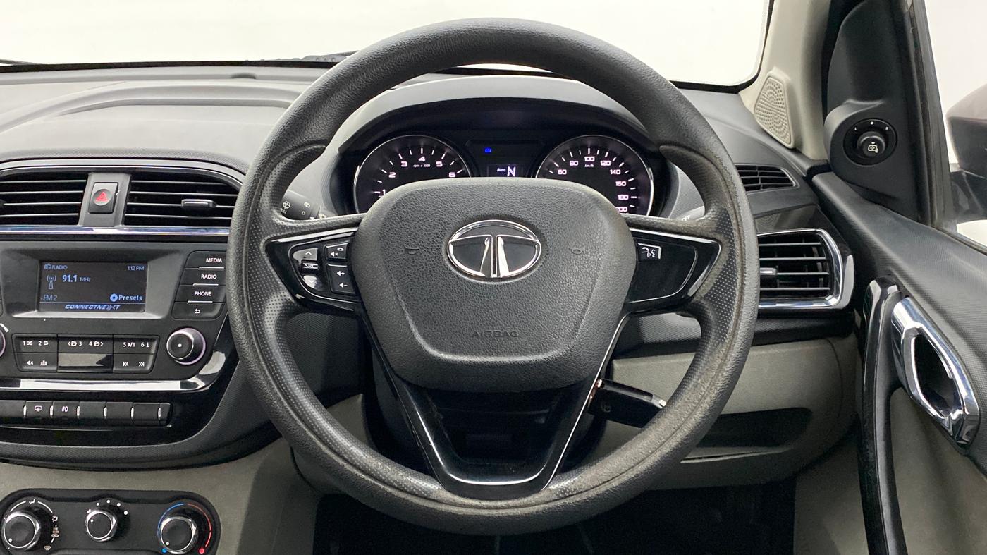 2018 Tata Tiago XZA 1.2 REVOTRON, Petrol, Automatic, 99,192 km, Steering Wheel Close Up