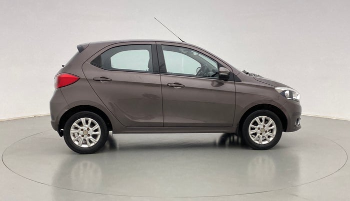 2018 Tata Tiago XZA 1.2 REVOTRON, Petrol, Automatic, 99,192 km, Right Side View