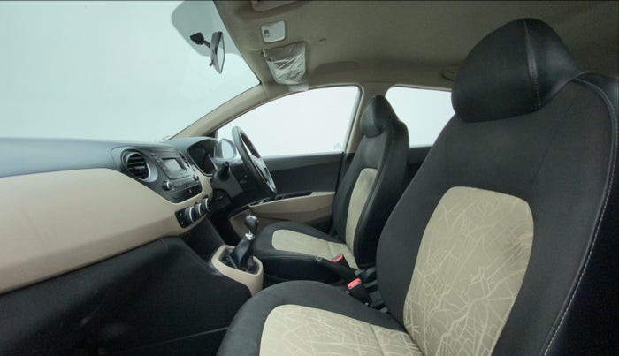 2016 Hyundai Grand i10 SPORTZ 1.2 KAPPA VTVT, Petrol, Manual, 62,168 km, Right Side Front Door Cabin