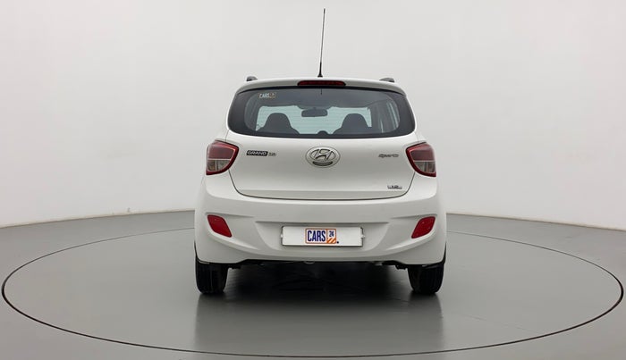 2016 Hyundai Grand i10 SPORTZ 1.2 KAPPA VTVT, Petrol, Manual, 62,168 km, Back/Rear