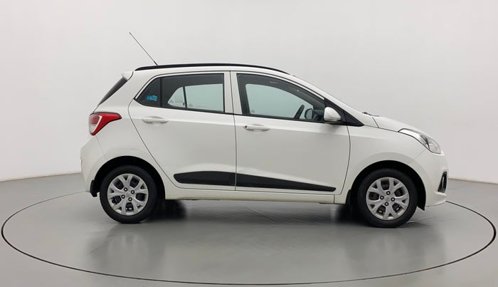 2016 Hyundai Grand i10 SPORTZ 1.2 KAPPA VTVT, Petrol, Manual, 62,168 km, Right Side View