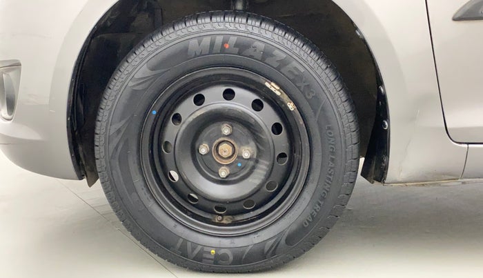 2013 Maruti Swift VXI, Petrol, Manual, 81,426 km, Left Front Wheel
