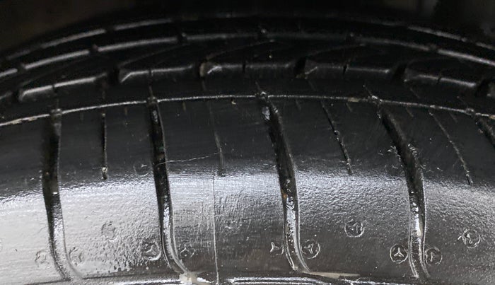 2018 Honda WR-V 1.2 i-VTEC VX MT, Petrol, Manual, 65,848 km, Right Front Tyre Tread