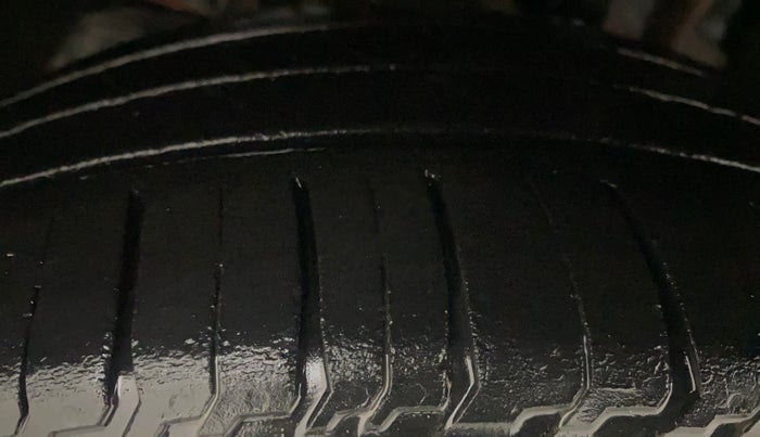 2020 Tata Tiago XZ PLUS PETROL, Petrol, Manual, 84,764 km, Left Front Tyre Tread