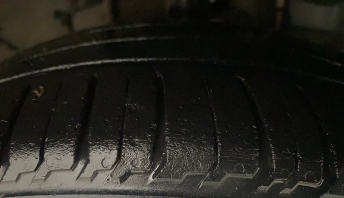 2020 Tata Tiago XZ PLUS PETROL, Petrol, Manual, 84,764 km, Right Front Tyre Tread