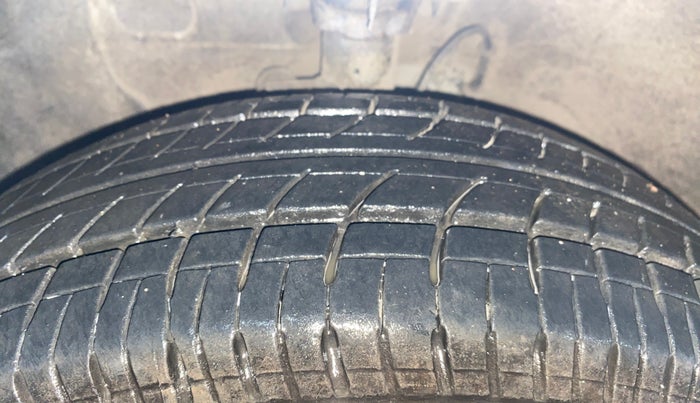 2016 Hyundai Elite i20 SPORTZ 1.2, Petrol, Manual, 35,991 km, Left Front Tyre Tread