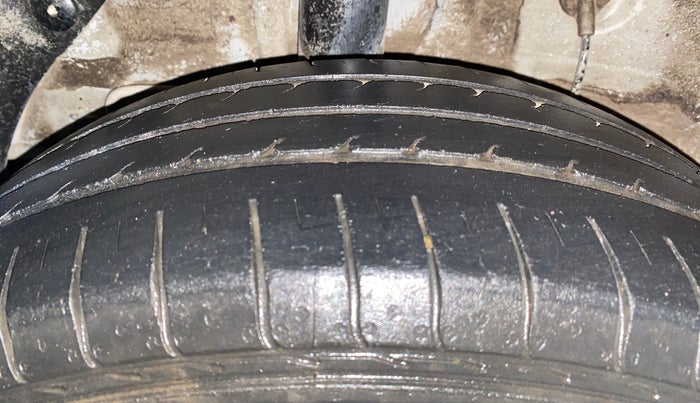 2016 Hyundai Elite i20 SPORTZ 1.2, Petrol, Manual, 35,991 km, Right Rear Tyre Tread