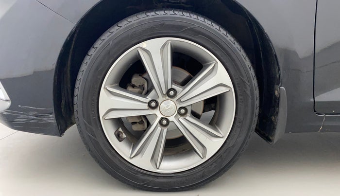 2018 Hyundai Verna 1.6 CRDI SX + AT, Diesel, Automatic, 91,464 km, Left Front Wheel