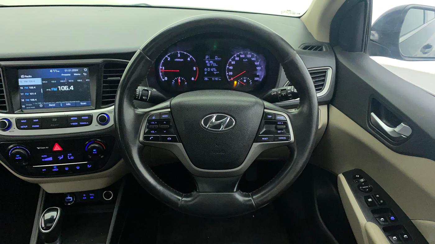 2018 Hyundai Verna 1.6 CRDI SX + AT, Diesel, Automatic, 91,464 km, Steering Wheel Close Up