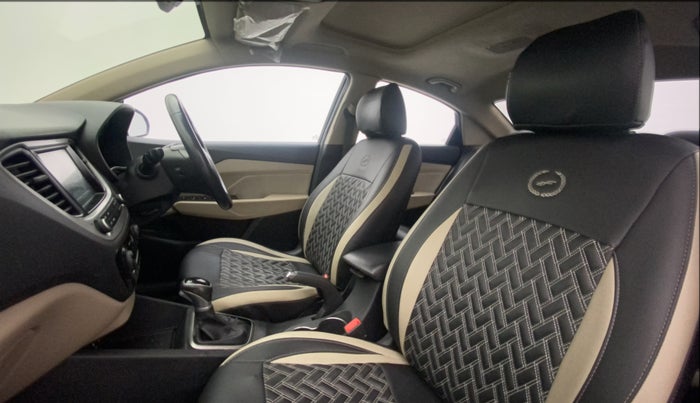 2018 Hyundai Verna 1.6 CRDI SX + AT, Diesel, Automatic, 91,464 km, Right Side Front Door Cabin
