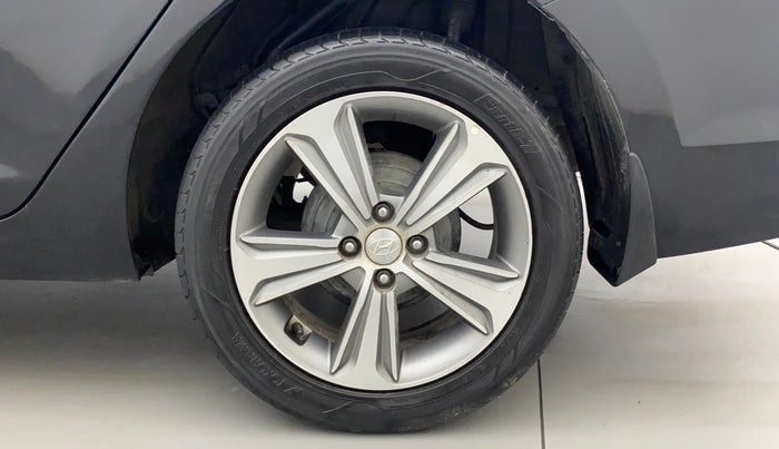 2018 Hyundai Verna 1.6 CRDI SX + AT, Diesel, Automatic, 91,464 km, Left Rear Wheel