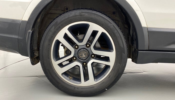 2018 Tata Hexa Varicor 400 XTA, Diesel, Automatic, 77,408 km, Right Rear Wheel