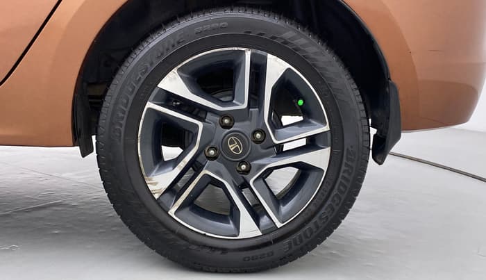 2017 Tata TIGOR XZ 1.2 REVOTRON OPT, Petrol, Manual, 71,332 km, Left Rear Wheel