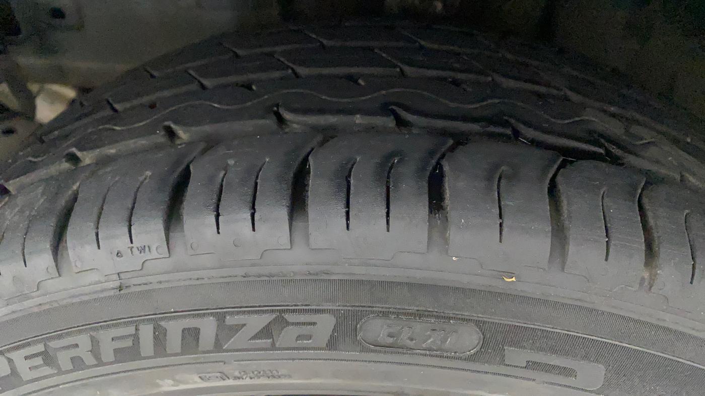 2020 Tata ALTROZ XT PETROL, Petrol, Manual, 50,079 km, Left Front Tyre Tread