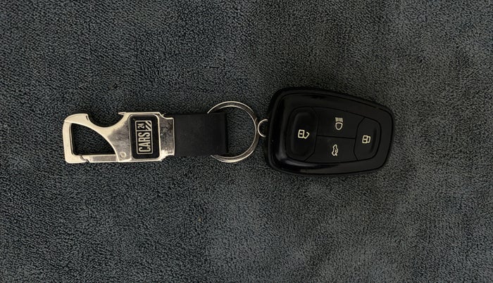2020 Tata ALTROZ XT PETROL, Petrol, Manual, 50,079 km, Key Close Up