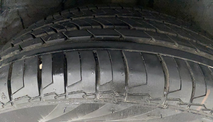 2020 Tata ALTROZ XT PETROL, Petrol, Manual, 50,079 km, Left Rear Tyre Tread