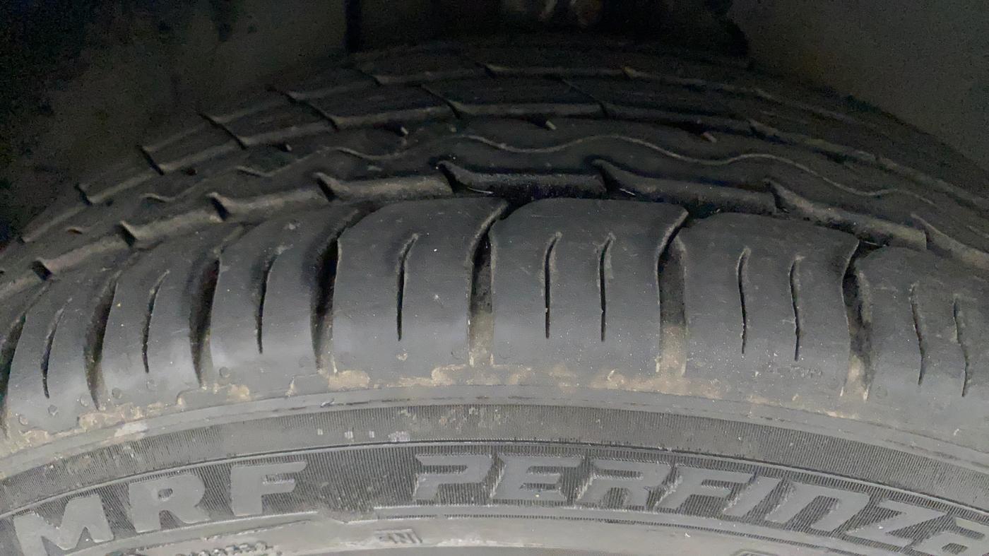 2020 Tata ALTROZ XT PETROL, Petrol, Manual, 50,079 km, Right Front Tyre Tread