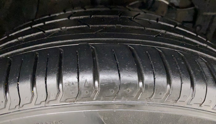 2022 Maruti BREZZA VXI SMART HYBRID, Petrol, Manual, 4,786 km, Right Front Tyre Tread