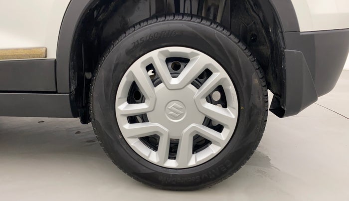 2022 Maruti BREZZA VXI SMART HYBRID, Petrol, Manual, 4,786 km, Left Rear Wheel