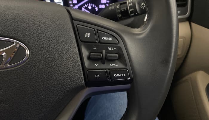 2018 Hyundai Tucson GLS 2WD AT PETROL, Petrol, Automatic, 37,821 km, Adaptive Cruise Control
