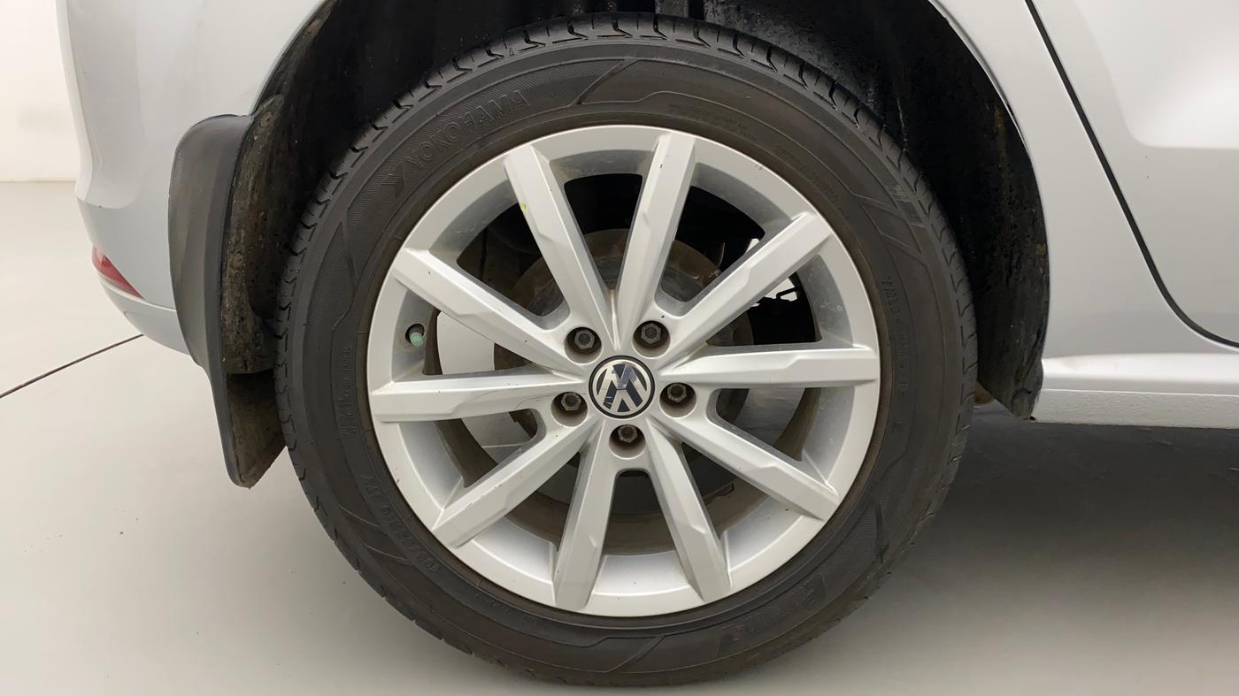 2017 Volkswagen Polo HIGHLINE PLUS 1.5 16 ALLOY, Diesel, Manual, 47,582 km, Right Rear Wheel