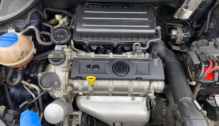 2015 Volkswagen Vento HIGHLINE 1.6 MPI, Petrol, Manual, 69,058 km, Engine View