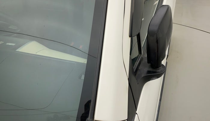 2017 Maruti Wagon R 1.0 LXI CNG, CNG, Manual, 40,232 km, Left A pillar - Slight discoloration
