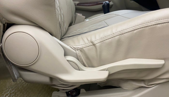 2018 Maruti Dzire ZXI, Petrol, Manual, 30,785 km, Driver Side Adjustment Panel