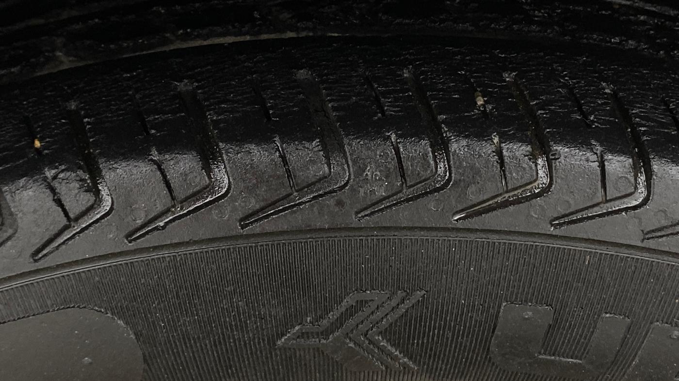 2018 Renault Kwid RXT 1.0, Petrol, Manual, 46,004 km, Left Front Tyre Tread