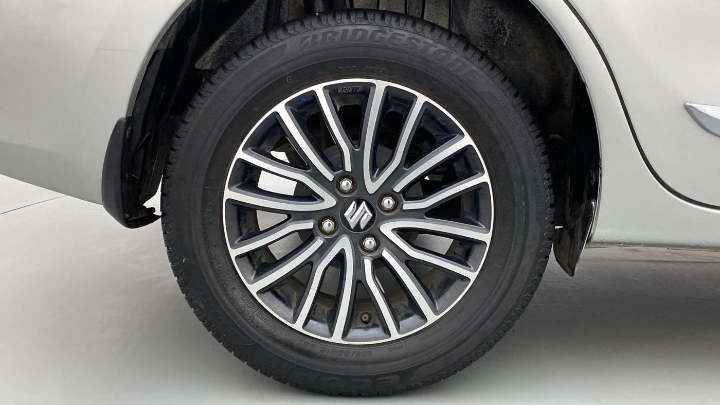 2019 Maruti Dzire ZXI Plus, Petrol, Manual, 26,450 km, Right Rear Wheel