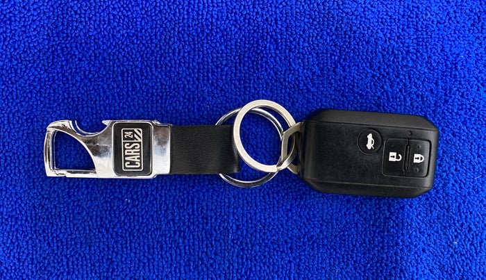 2019 Maruti Dzire ZXI Plus, Petrol, Manual, 26,450 km, Key Close Up