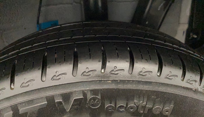 2025 Hyundai GRAND I10 NIOS SPORTZ 1.2 KAPPA VTVT, Petrol, Manual, 1,477 km, Left Rear Tyre Tread