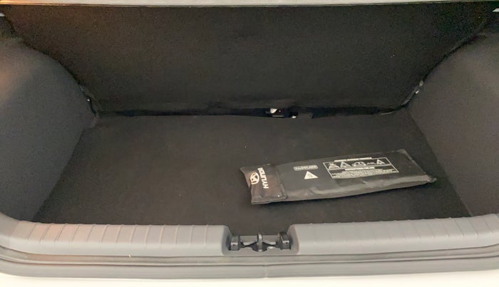 2025 Hyundai GRAND I10 NIOS SPORTZ 1.2 KAPPA VTVT, Petrol, Manual, 1,477 km, Boot Inside