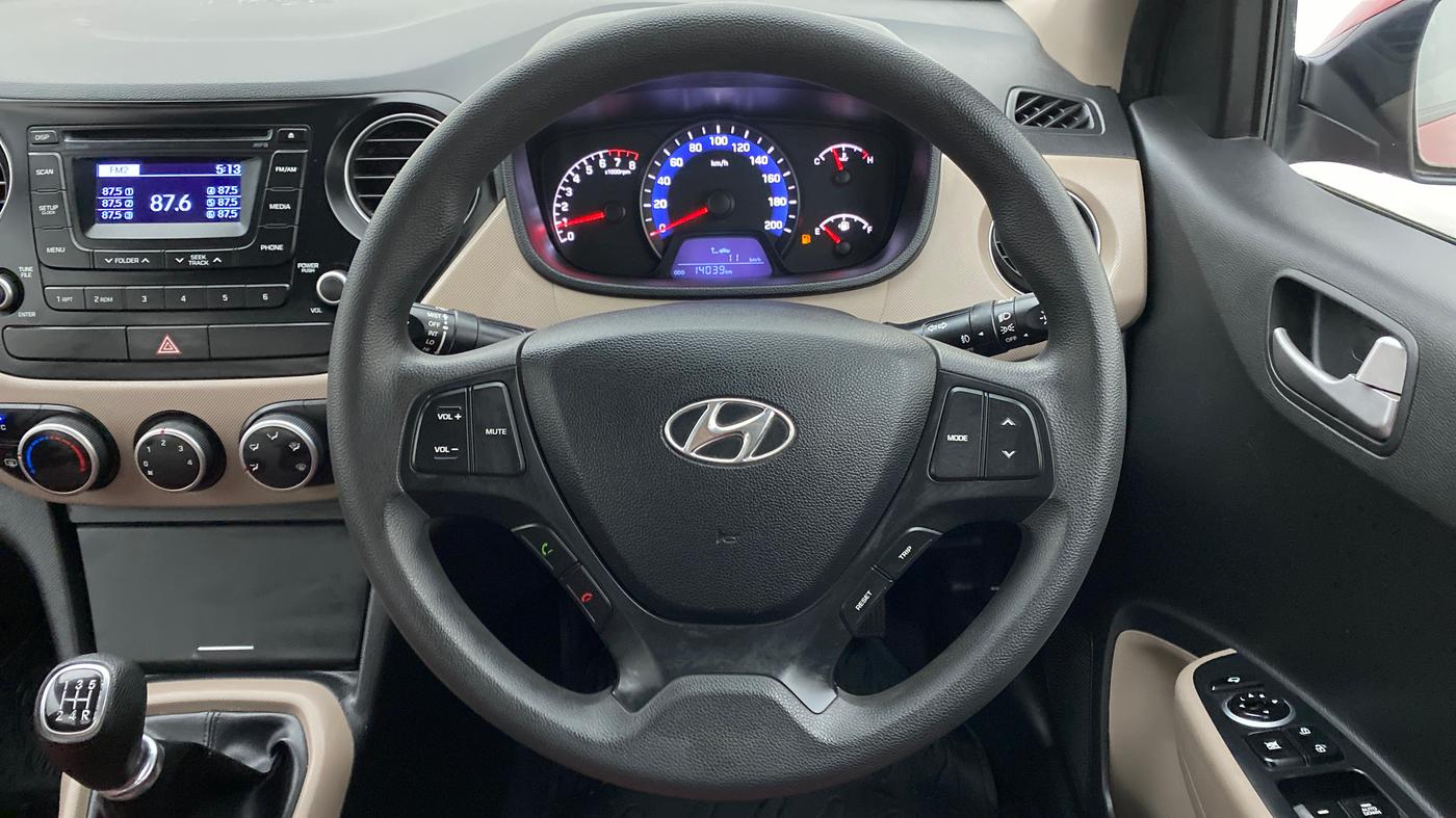 2014 Hyundai Xcent S 1.2, Petrol, Manual, 14,064 km, Steering Wheel Close Up