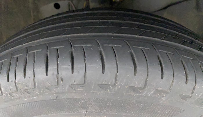 2023 Honda Amaze 1.2L I-VTEC S CVT, Petrol, Automatic, 8,256 km, Right Front Tyre Tread