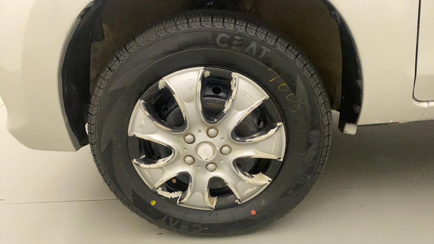 2017 Maruti Alto 800 VXI, Petrol, Manual, 38,084 km, Left Front Wheel