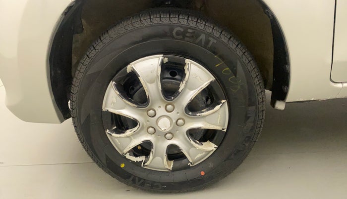 2017 Maruti Alto 800 VXI, Petrol, Manual, 38,084 km, Left Front Wheel
