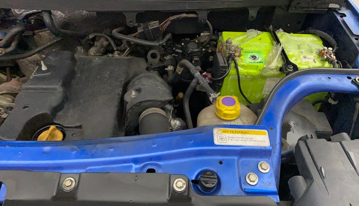 2016 Mahindra TUV300 T8 AMT, Diesel, Automatic, 1,03,494 km, Engine View - Left