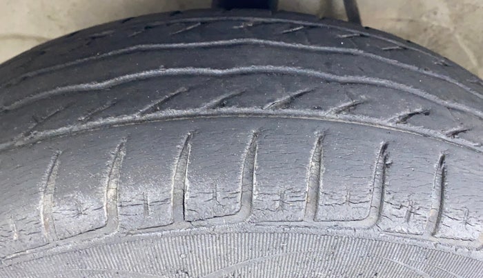 2012 Maruti Alto K10 VXI, Petrol, Manual, 28,604 km, Left Front Tyre Tread